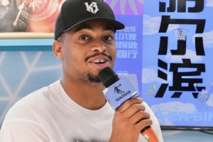 首席创意官！凯尔登-约翰逊与中乔签下多年数百万美元代言新合同