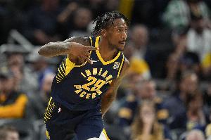 卡莱尔：面对逆境我们展示坚韧 昆顿-杰克逊的表现怎么夸都不为过