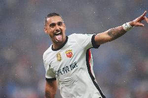 沪媒：海港末轮拿1分即可实现中超三连冠，很显然优势很大