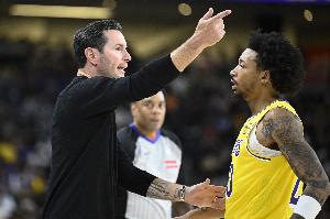 25分6助！八村塁：小尼克-史密斯吐完回来状态变得异常火爆