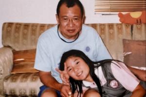 许绍雄女儿发文悼念父亲生忌：保留所有社交平台，延续