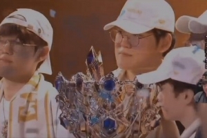 Bang：我一直都在等待超越我职业生涯的ADC 那个人在T1就是珉炯