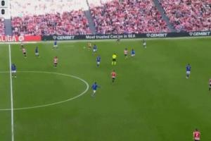 今夏签10年长约尼科精彩一条龙破门，连过三人小角度抽射爆杆