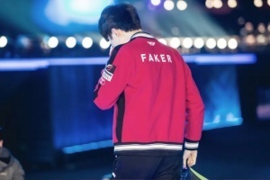 这次没有遗憾！赛事官方分享Faker S7、S15决赛赛场照
