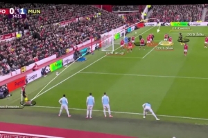 也成角球队了？TA：本赛季曼联每100个角球进14.3球，高居英超第1