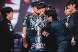 啊？外媒爆料：拳头正在考虑允许教练在比赛中与选手进行沟通