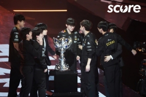 LOL博主看完S15后感慨：希望各位在这个舞台找到能打动自己的东西