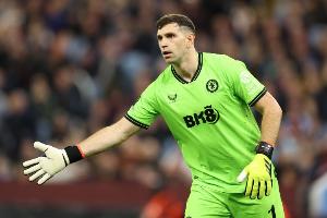 布恩迪亚：大马丁是世界上最优秀的门将，他能激励全队变得更出色