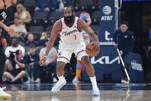 哈登近5次登场4次出战超38分半 赛季场均出战34.9分钟队内最多