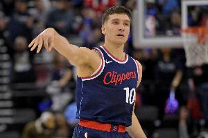 多给点时间？博格丹半场替补6分钟 三分2中2拿到6分1助攻