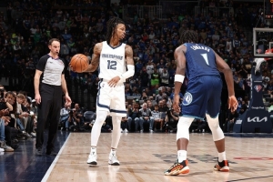 乔·约翰逊：我想看莫兰特去森林狼 华子在季后赛需要帮手