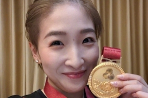 刘诗雯社媒：很荣幸与林高远拼下混双金牌，我的全运之旅完美收官