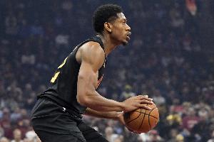 亨特：没经历过逆境就不知道自己有多强大 这对我们是种考验