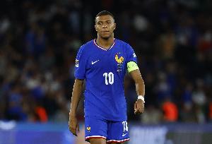 姆巴佩国家队诈伤去度假？法国队三门桑巴：是媒体在制造是非