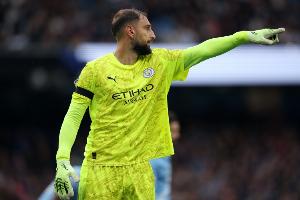 多纳鲁马谈对阵托纳利：手机里都是他的搞笑照，和他对阵会很困难