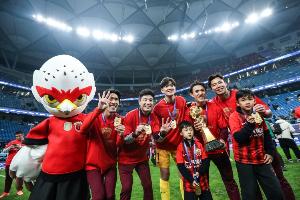 澎湃：今年海港换血的成功，或许其意义不亚于三连冠