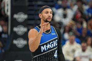 魔术明日背靠背对阵绿军 班凯罗继续缺阵&萨格斯不确定能否出战