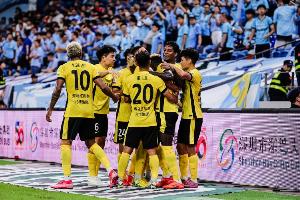 青岛媒体：明年青岛继续拥有两中超队，期待再展百年足球城风采