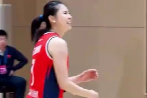 新赛季冲！王思雨晒体测视频：营业执照 顺利到手