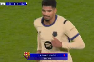 真没说错阿劳霍去年被京多安批评，一年半后他欧冠又半场染红