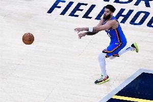 赛季首秀！戴格诺特：肯威能适配球队攻防体系 是精神领袖型人物