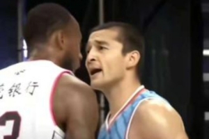 不打不成交 威姆斯&西热力江昔日贴脸对喷 如今一起带货😂