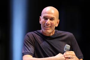 齐达内：世界杯看好传统强队进决赛 我发现中国足球一直在进步