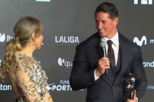 荣膺阿斯终身成就奖！41岁托雷斯：我在退役后享受人们给予的尊重