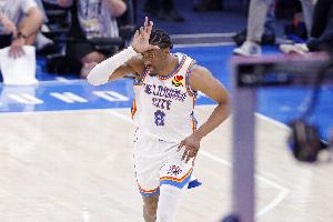 杰伦威：并非一帆风顺但能找到取胜之道的比赛能帮助我们成长