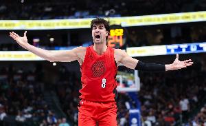 媒体人：阿夫迪亚是斯普利特命根子&别想休息 他很强壮也会找犯规