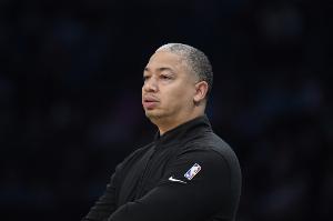 美记：快船没发现卢与非法赌博有牵连&无不当行为 鲍尔默不担心