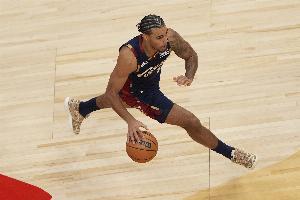 表现很积极！泰森9中6&三分3中1拿到14分 抢7篮板&其中4个前场板