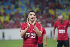 顶薪500万！解说：比周定洋预期少很多，但愿给他开500万的队很多