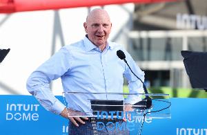 弗兰克：鲍尔默对快船本赛季初5胜16负的战绩感到失望和尴尬