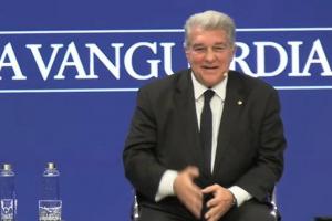 拉波尔塔：没收到梅西有关雕像的答复 用他的名字命名球场不合适