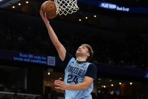 替补功臣！卡姆·斯潘塞11中7拿下17分5板7助1断