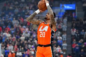 船记：快船急需优秀三分手 空位三分不中他们的攻防都会崩盘