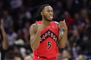 里突外投！奎克利三节18中9独得26分 得分已创个人赛季新高