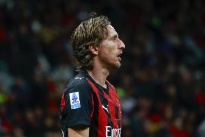 意媒列40岁魔笛数据：出场1178分钟，成功传球801次关键传球22次