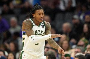 生猛！小凯文·波特攻防俱佳 半场8中7砍下20分4助4断1帽