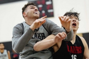 拓记：克林根的位置很稳 他的表现证明关于杨瀚森的炒作毫无意义