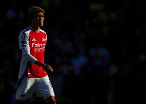 今夏与阿森纳解约！荷媒：阿贾克斯将引援目光投向富安健洋