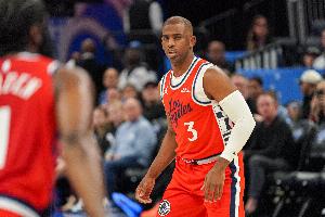 媒体人：挺邪门的 所有人都在谴责快船结果他们反而越打越好