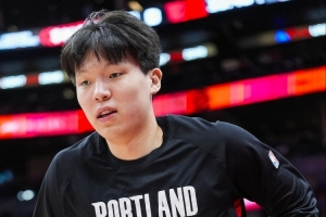 杨瀚森工作室：去尝试去犯错去学习去成长 相信你已努力做到最好