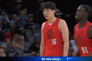 🤦‍♂️补防波普裁判响哨！杨瀚森领到个人第4犯再次被换下场