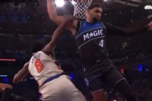 没毛！OG空中拉拽萨格斯！贝恩暴怒🤬恨不得用球砸死OG