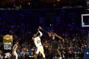 见你就来劲！詹姆斯长两分+三分连续迎射乔治 连得5分！