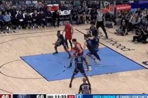 终于有正面贡献！杨瀚森自投自抢找到弧顶队友 助攻西索科三分