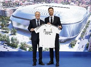 阿斯报：阿隆索尚未收到最后通牒，但弗洛伦蒂诺要他拿出解决方案