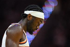 美记谈马威命中生涯首个三分：他会有更多这种表现 他手感很柔和